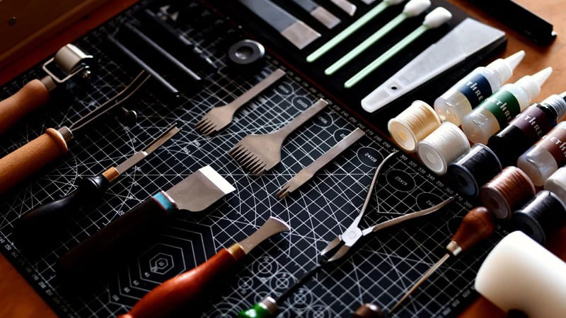 leather-tool-collection-banner
