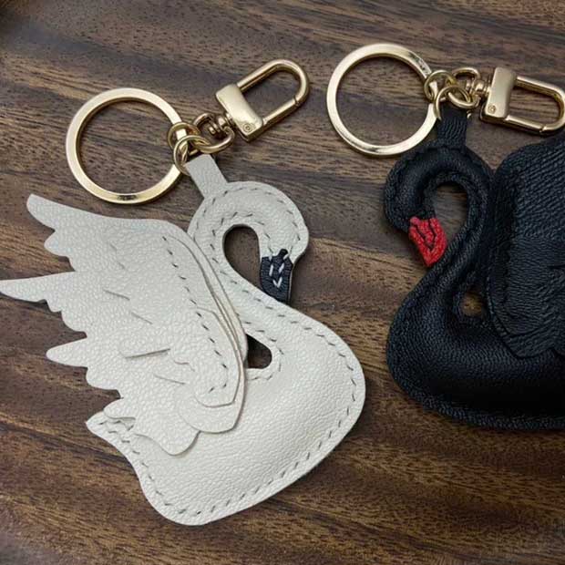 DIY Bag Charm Kit | Key Chain Kit | Swan Shaped | DWI2101